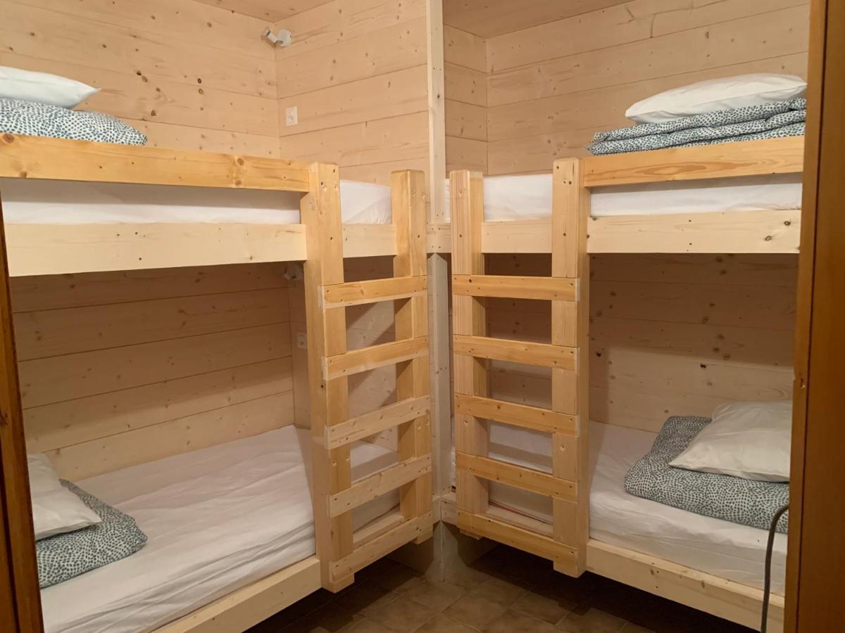 Auberge De Bagnes - Le Backpacker מראה חיצוני תמונה